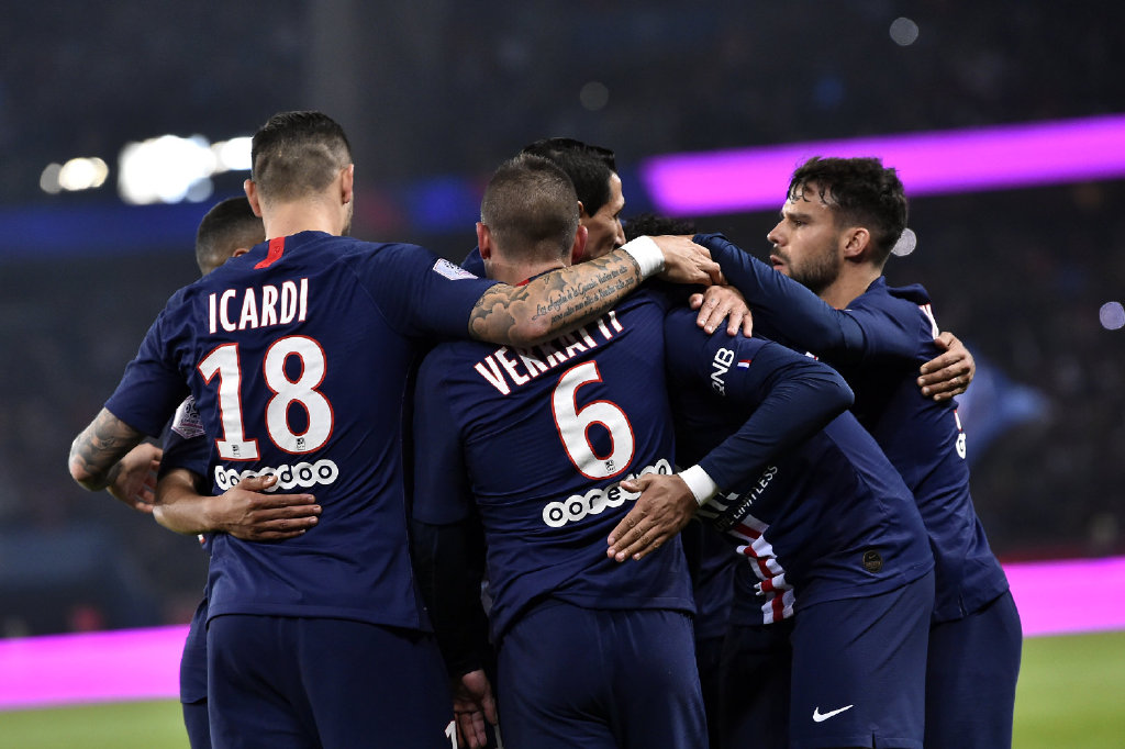 包含今晚法甲焦点战，广州队门线救险，话题不断，数据趋势出现新变化的词条-爱游戏网站