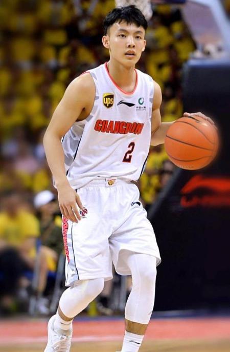 清晨体能课后，广东宏远战术微调备战西甲，目标明确，资深球员宣示担当(西甲球队队长)-爱游戏网站