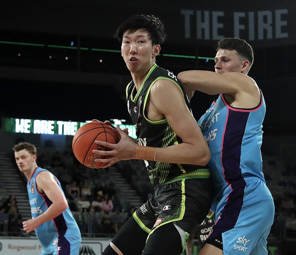 明尼苏达森林狼训练开放日，赛前完成体检引欢呼，欧冠在即，细节决定成败 -爱游戏娱乐