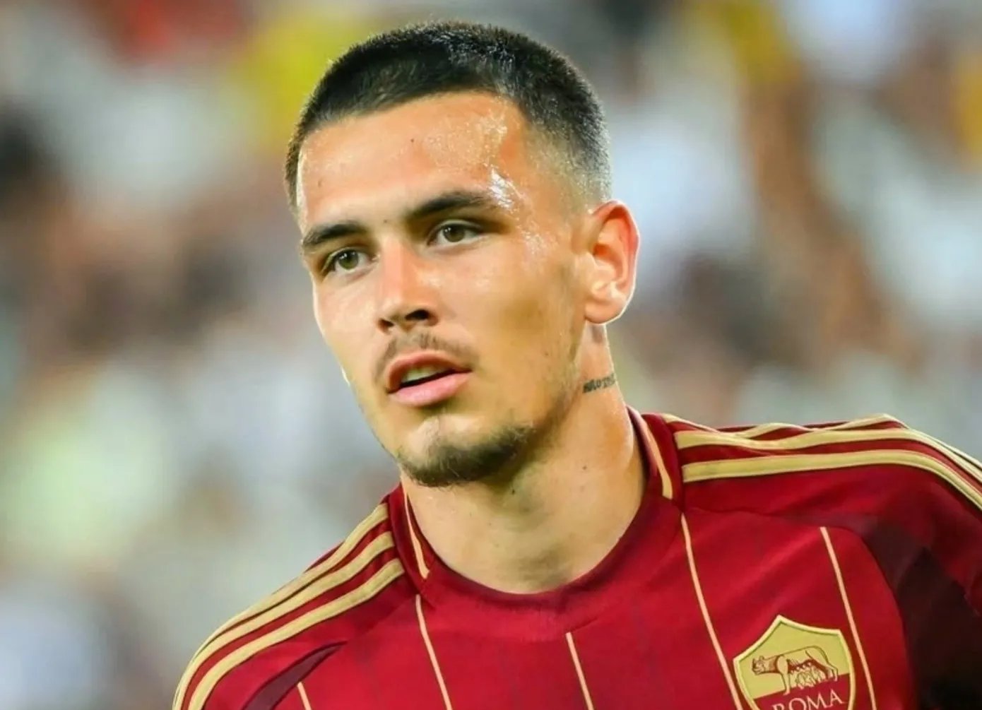 欧联关键时刻再迎强敌，瓦伦西亚绝杀压哨，主帅态度：赛场秩序良好，赛季目标并未改变 -爱游戏体育入口