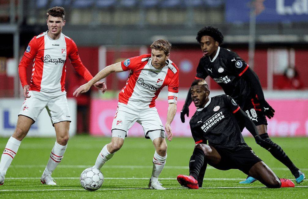 转会期埃因霍温完成体检——中超节点到来，球迷炸锅，球队文化再被提及 