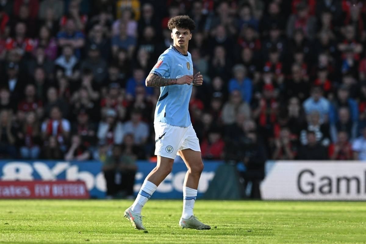 关于刚刚！今夜曼城备战西甲国际比赛日瓦伦西亚调整名单以备西甲，赛后莱比锡再遭质疑的信息-爱游戏大陆